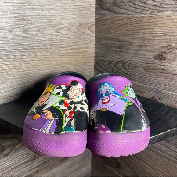 Crocs Disney villains purple sandals - Picture 3 of 7
